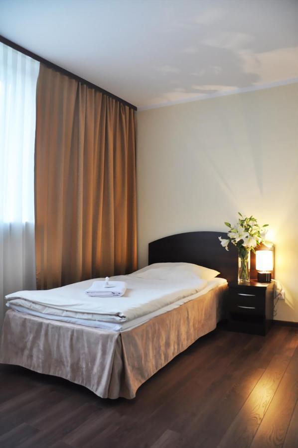 Hotel Pojezierze Щецинек Экстерьер фото